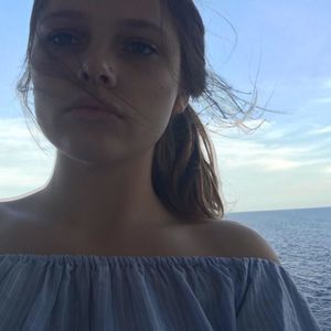 Meet your Posher, Zoe